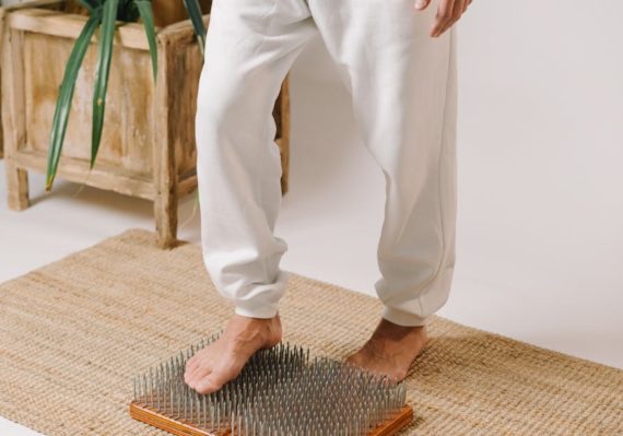 découvrez les bienfaits de l'acupression grâce aux tapis d'acupression. relaxation, soulagement de la douleur, amélioration du sommeil et beaucoup d'autres avantages vous attendent. essayez-les pour une expérience de bien-être unique.