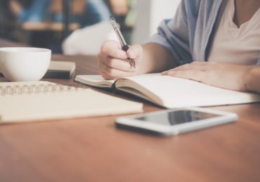 découvrez un univers lifestyle inspirant qui mixe tendances, bien-être et épanouissement personnel. explorez des conseils pratiques et des idées pour créer un quotidien harmonieux et authentique.
