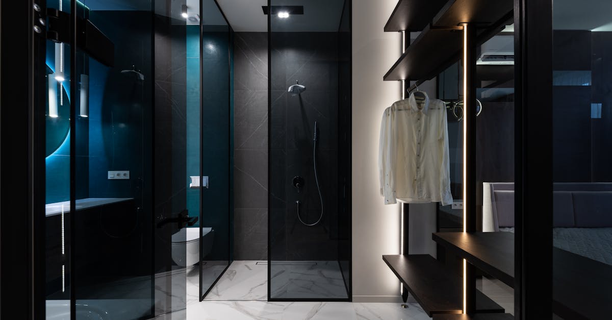 découvrez des astuces et conseils pratiques pour une organisation optimale de votre salle de bain. transformez votre espace en un lieu fonctionnel et esthétique grâce à nos idées de rangement innovantes et solutions créatives.