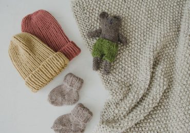 découvrez notre collection de beanies tendance pour compléter votre look tout en vous gardant au chaud. unis ou à motifs, nos bonnets s'adaptent à tous les styles. parfaits pour l'hiver, ils sont l'accessoire incontournable de saison !