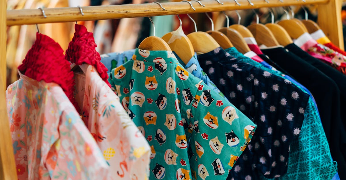 découvrez tout ce que vous devez savoir sur la doublure de robes, un élément essentiel pour le confort et l'esthétique de vos créations mode. apprenez à choisir les meilleurs matériaux et techniques pour un fini impeccable.
