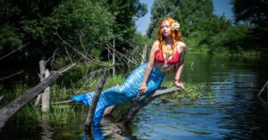 découvrez notre collection de costumes de sirène, parfaite pour les fêtes, les carnavals ou les déguisements. des modèles fascinants aux couleurs éclatantes qui feront briller vos événements !