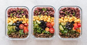 découvrez comment adopter une alimentation équilibrée pour améliorer votre santé, maintenir votre énergie au quotidien et atteindre vos objectifs nutritionnels facilement. conseils pratiques et exemples de repas inclus.